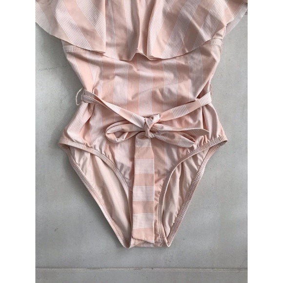 Splendid Striped Belted One Piece Swimsuit, size M - Picture 4 of 10